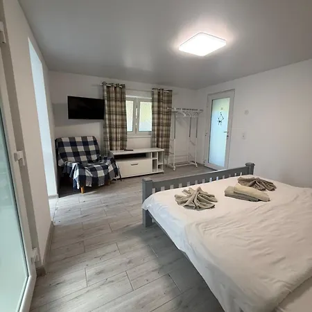 Bier House Apartment Velyatyn